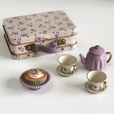 Service à thé maileg et valise pour souris - Purple Madelaine