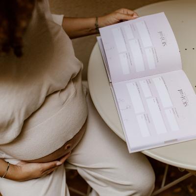 Livre Journal de grossesse Zakuw - 9 mois à t'attendre