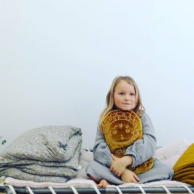 Coussin Matrioska - ocre NUMERO 74