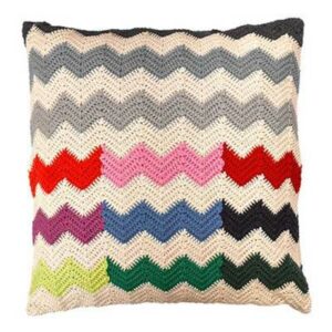 Coussin zig zag en tricot BIO ANNE CLAIRE PETIT l www.little-home.fr Décoration Maison bureau vintage