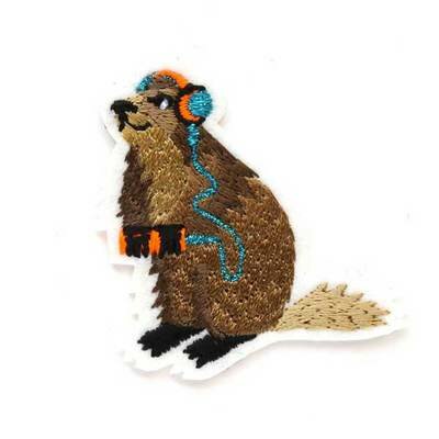 Ecusson brodé Marmotte au walkman MACON et LESQUOY