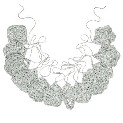 Guirlande tricot crochet gris clair silver NUMERO 74
