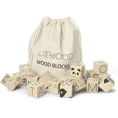 Cubes en bois naturel LIEWOOD l www.little-home.fr Jeux Jouets d'éveil Apprentissage bébé