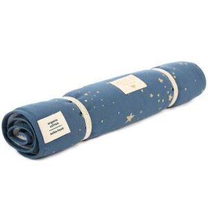 Matelas à langer nomade Etoiles bleu nuit coton Bio NOBODINOZ l www.little-home.fr Cadeau de Naissance